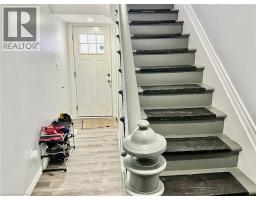 252 ROBINSON Street - 22