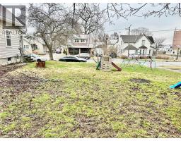 252 ROBINSON Street - 42