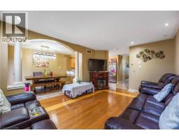 924 COPPER LEAF Crescent - 12
