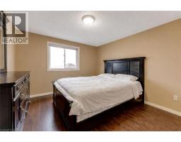 924 COPPER LEAF Crescent - 19