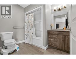 110 MOONSTONE Crescent - 18