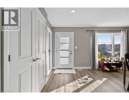 110 MOONSTONE Crescent - 2