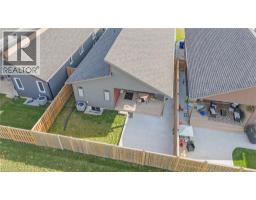 110 MOONSTONE Crescent - 26