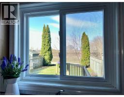 116 ESSEX POINT Drive - 16