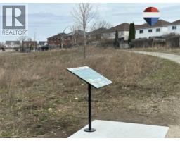 116 ESSEX POINT Drive - 43