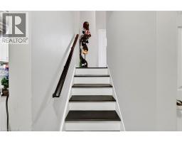 228 HOLBORN Drive - 19