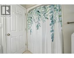 19B DUNDAS Street W - 16