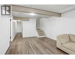 19B DUNDAS Street W - 22