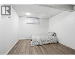 19B DUNDAS Street W - 23