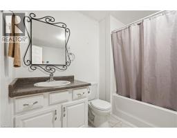 19B DUNDAS Street W - 26