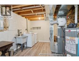 19B DUNDAS Street W - 28