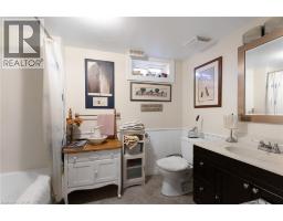 167 ADAMS Avenue - 20