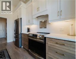 300 SNYDER S Road E UnitNo. 12 - 13