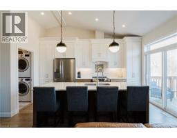 300 SNYDER S Road E UnitNo. 12 - 17