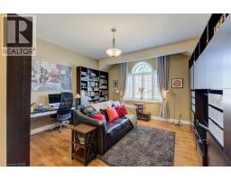 259 ZELLER Drive - 22