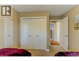 259 ZELLER Drive - 32