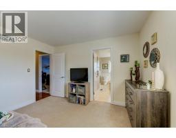 259 ZELLER Drive - 34