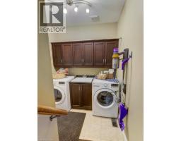 259 ZELLER Drive - 38