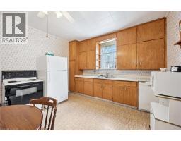 476-478 CAMPBELL Street W - 12