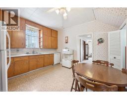 476-478 CAMPBELL Street W - 13