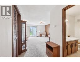 476-478 CAMPBELL Street W - 9