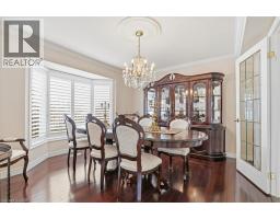 54 WOODCREST Court - 13