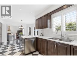 54 WOODCREST Court - 16