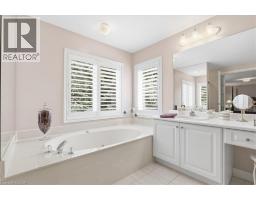 54 WOODCREST Court - 26