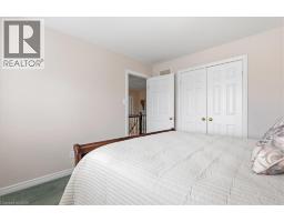 54 WOODCREST Court - 32