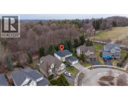 54 WOODCREST Court - 46