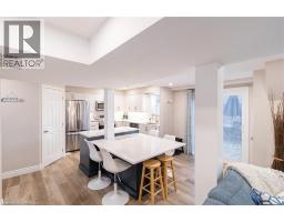 11 DIETRICH Crescent - 12