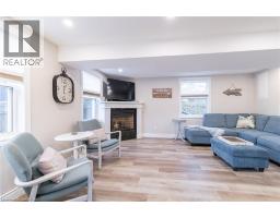 11 DIETRICH Crescent - 15