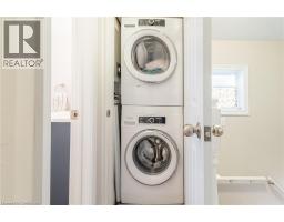 11 DIETRICH Crescent - 26