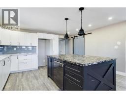 2163 POWERLINE Road W - 25