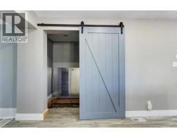 2163 POWERLINE Road W - 27