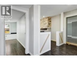 2163 POWERLINE Road W - 33