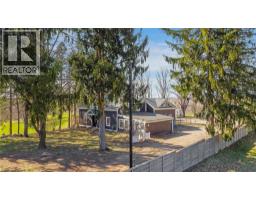 2163 POWERLINE Road W - 4