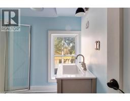 2163 POWERLINE Road W - 41