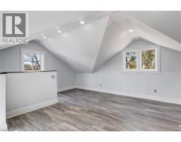 2163 POWERLINE Road W - 42