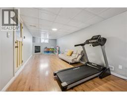 16 HAMPTON Street - 26