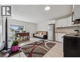 16 HAMPTON Street - 30