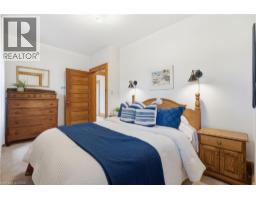 24 QUEENSWAY Drive - 15