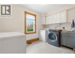 24 QUEENSWAY Drive - 23