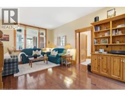 24 QUEENSWAY Drive - 31