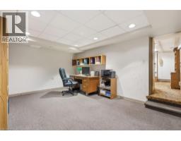 24 QUEENSWAY Drive - 42