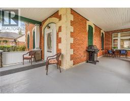 24 QUEENSWAY Drive - 43