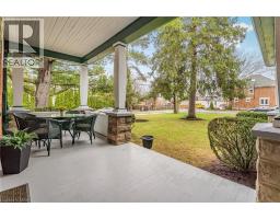 24 QUEENSWAY Drive - 44