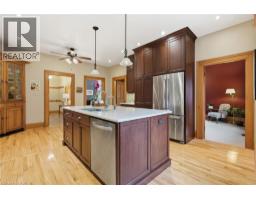 24 QUEENSWAY Drive - 8