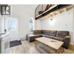 20 MILL Street E - 6