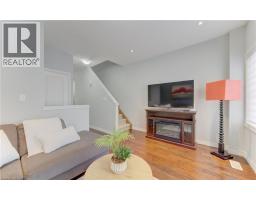 4 WHITEHAVEN Lane - 22